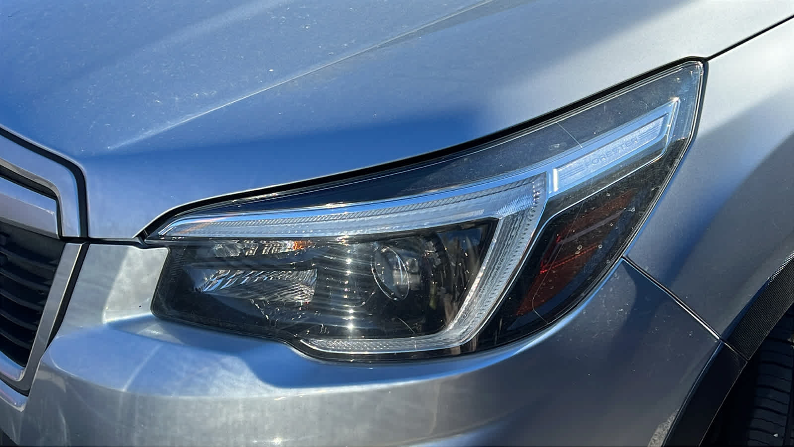 2021 Subaru Forester Premium photo 2