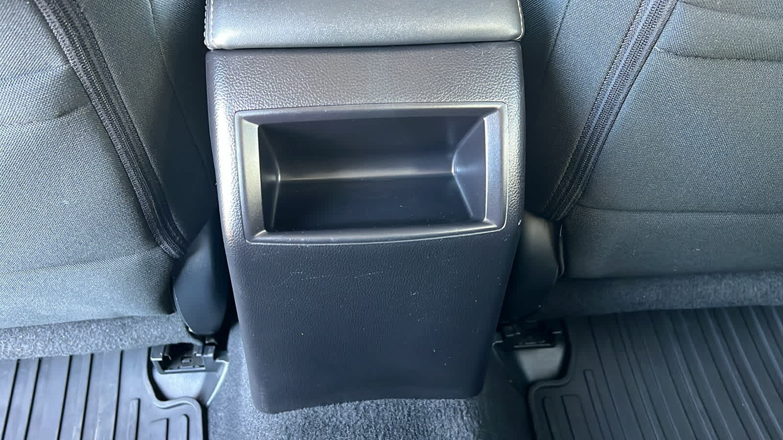 Thumbnail: 2015 Subaru Outback - 25