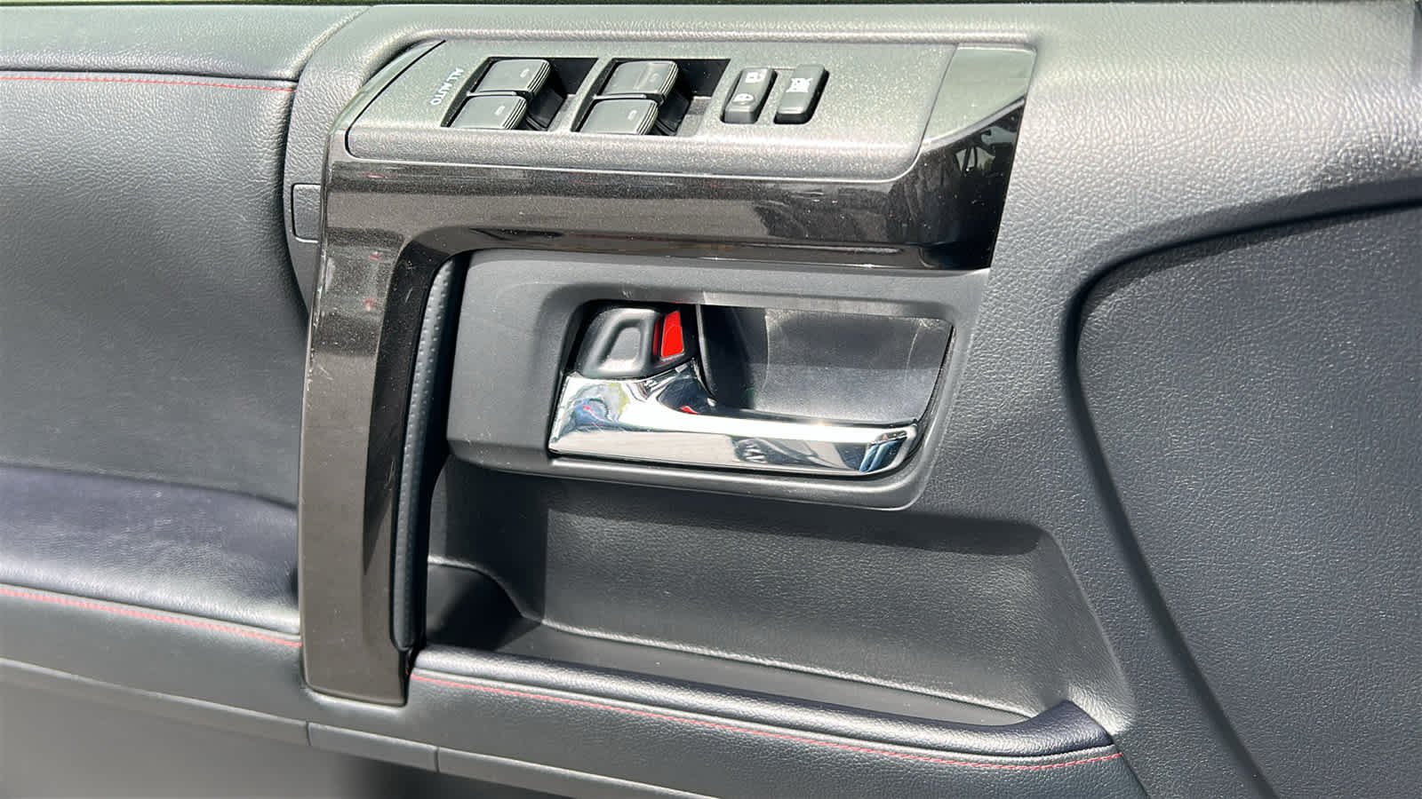 Thumbnail: 2021 Toyota 4Runner - 22