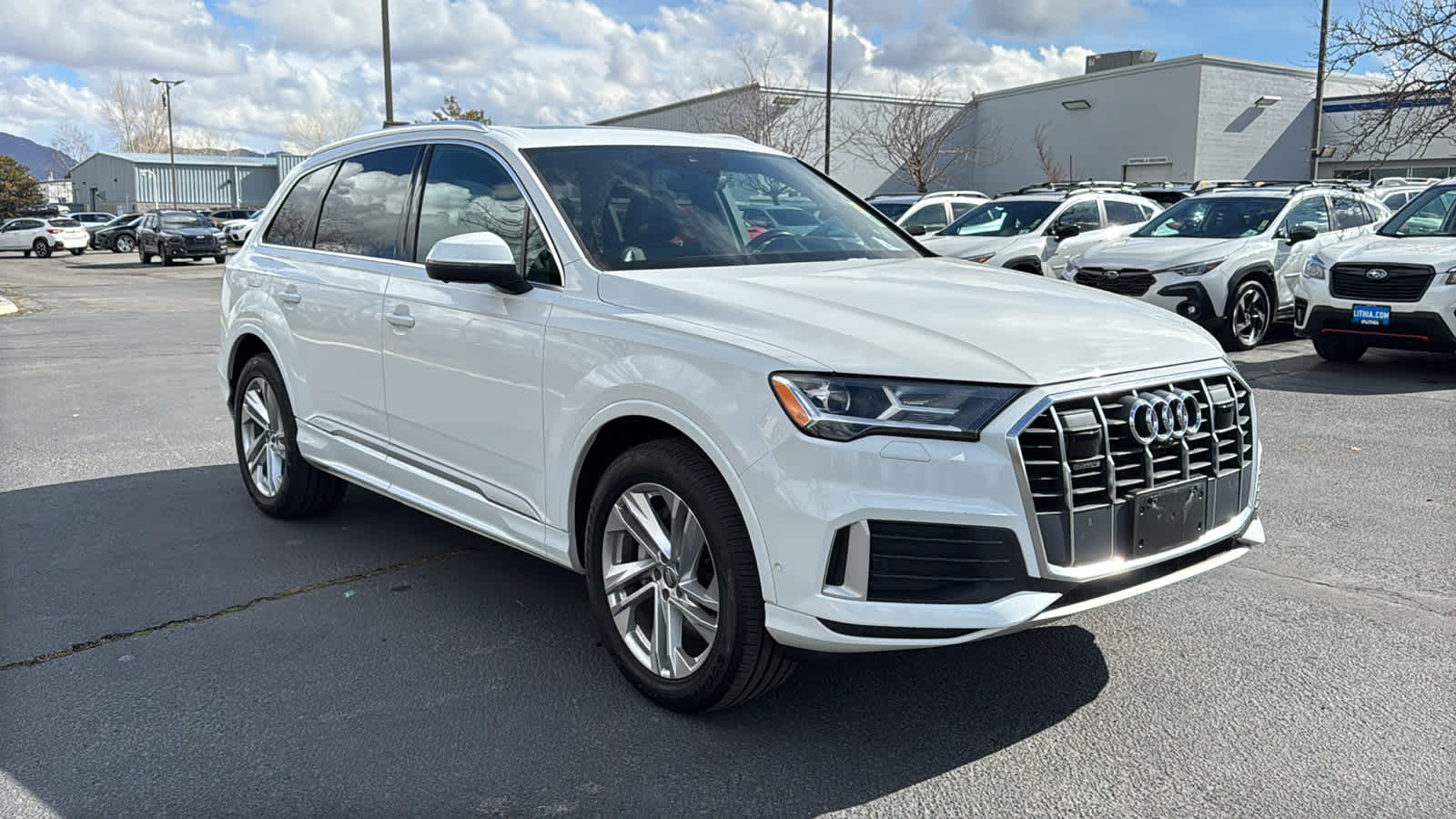 Thumbnail: 2020 Audi Q7 - 3