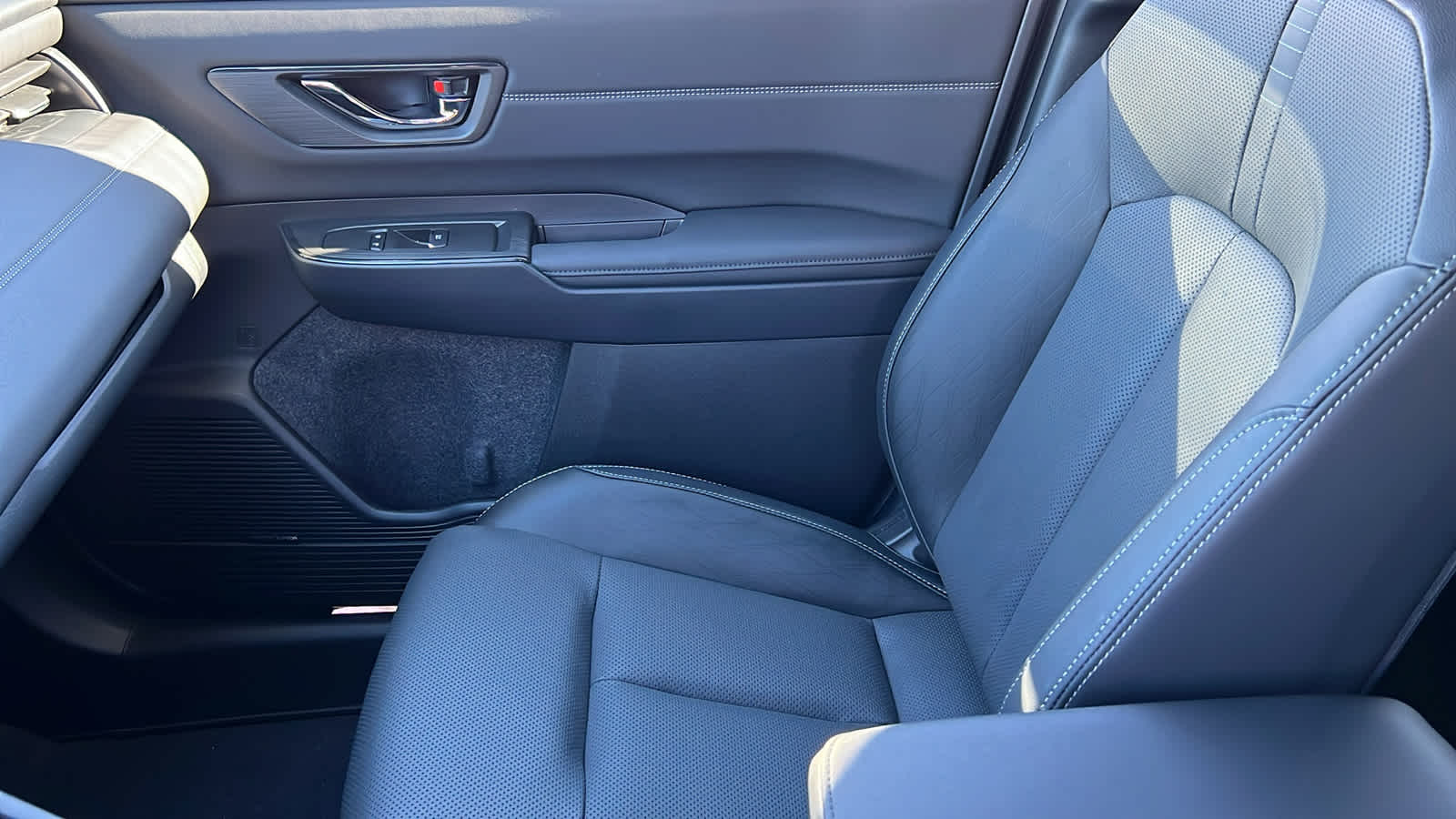 Thumbnail: 2026 Subaru Outback - 12