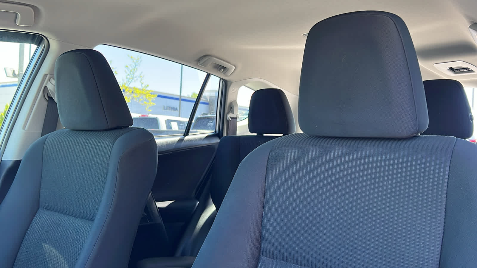 Thumbnail: 2018 Toyota RAV4 - 11