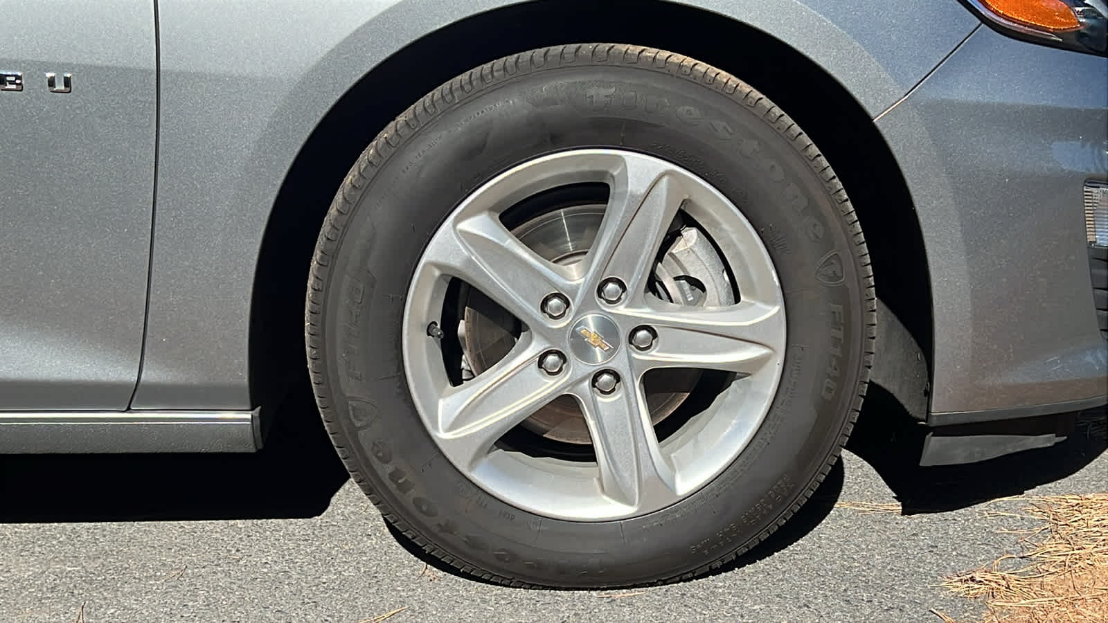 2023 Chevrolet Malibu LS photo 3
