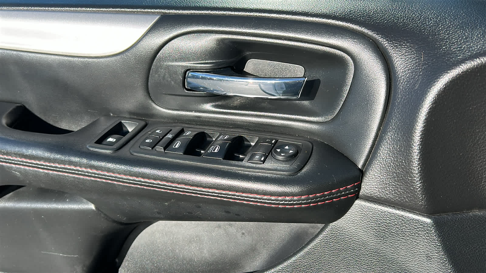 Thumbnail: 2018 Dodge Grand Caravan - 22