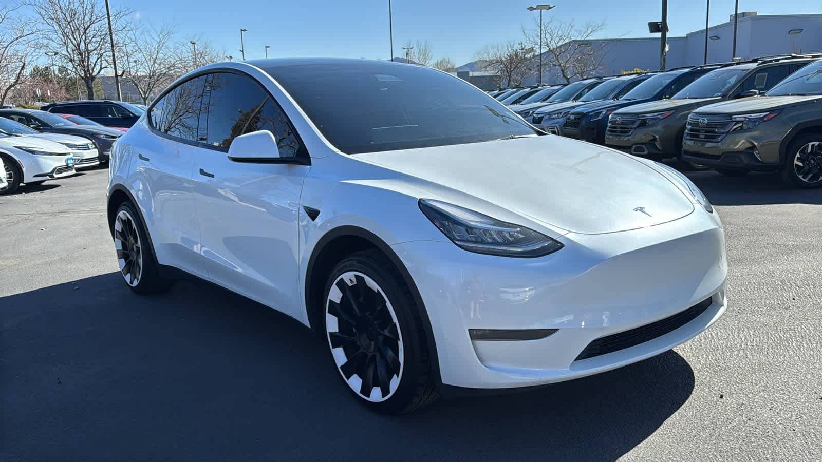 Thumbnail: 2023 Tesla Model Y - 3