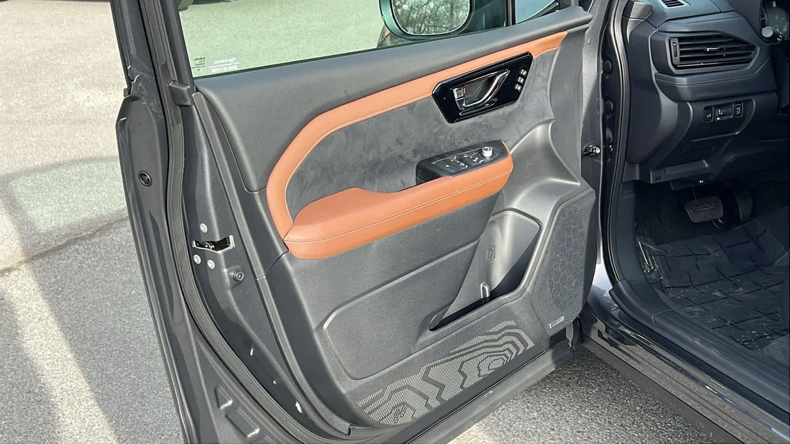 Thumbnail: 2026 Subaru Forester - 20