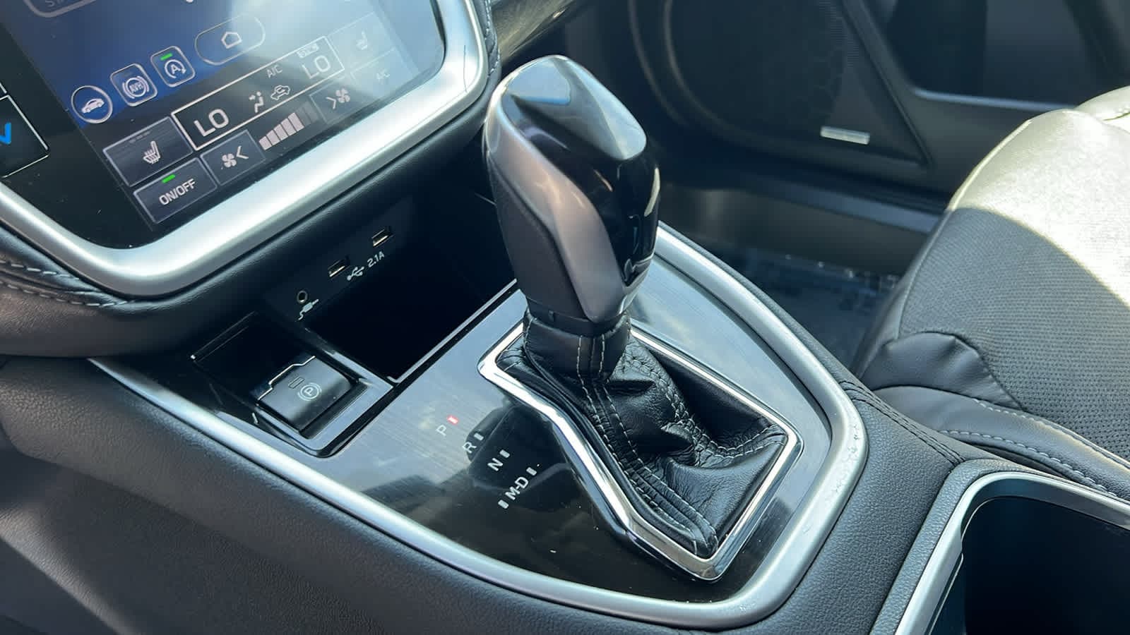 2022 Subaru Outback Limited 13