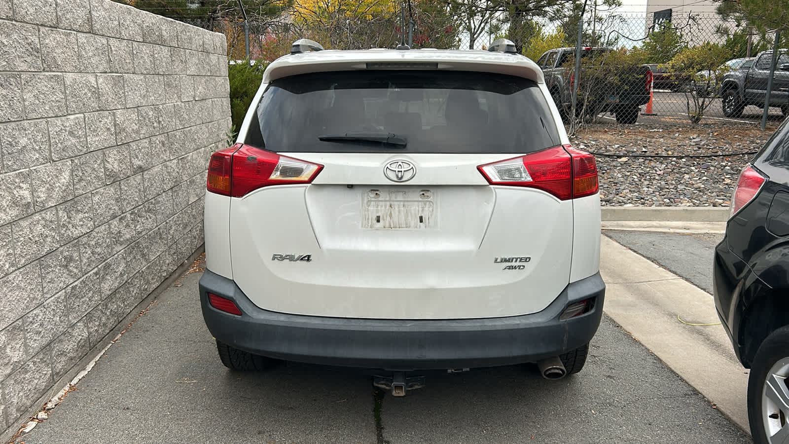 Thumbnail: 2015 Toyota RAV4 - 13