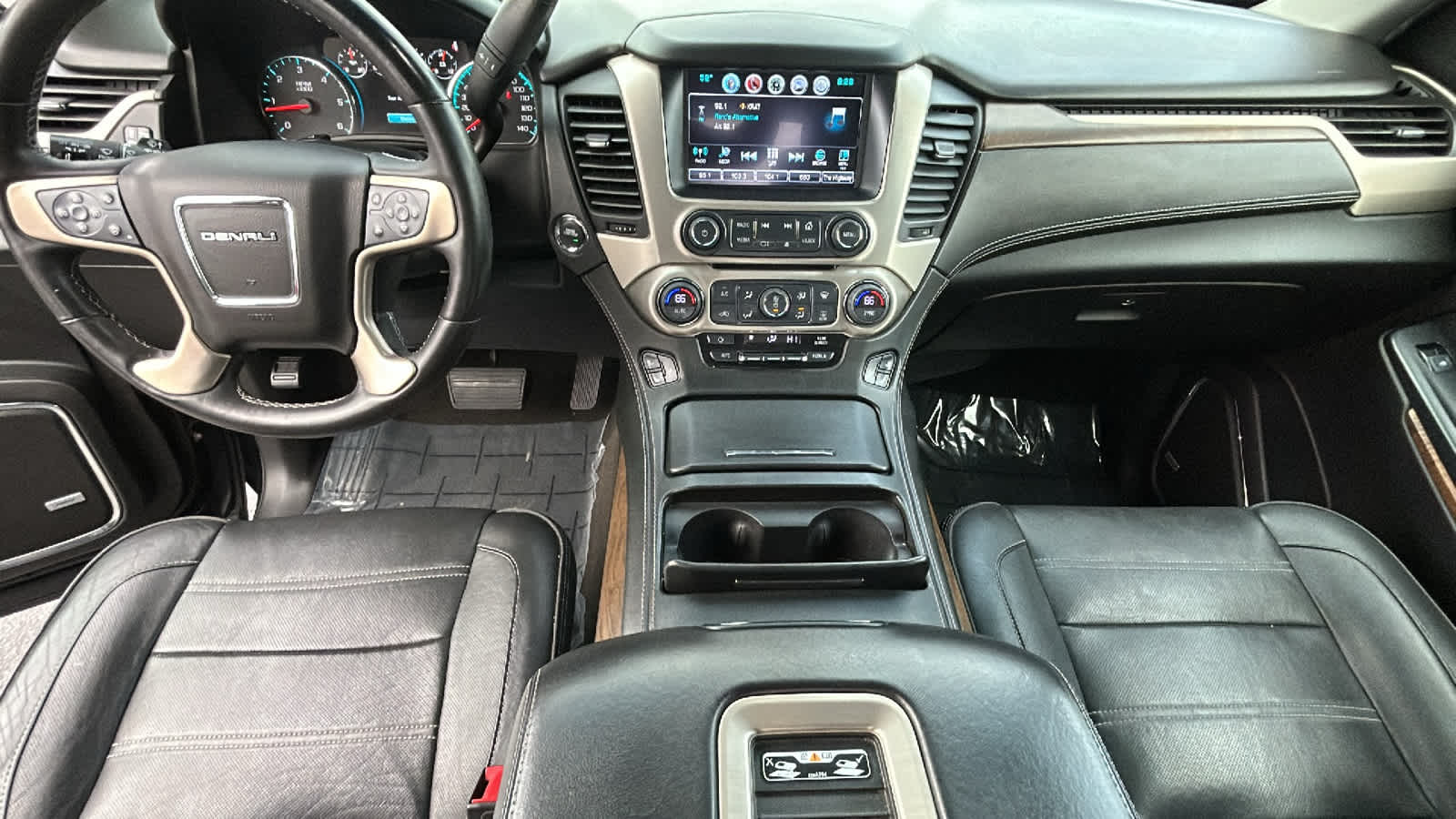 Thumbnail: 2018 GMC Yukon - 26