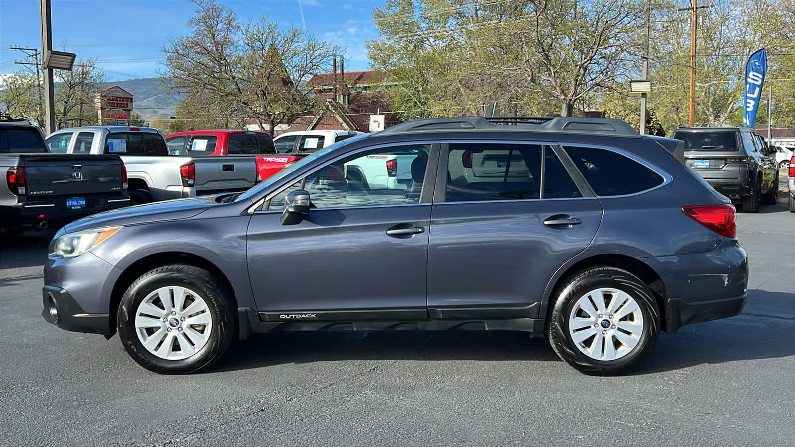 Thumbnail: 2015 Subaru Outback - 8