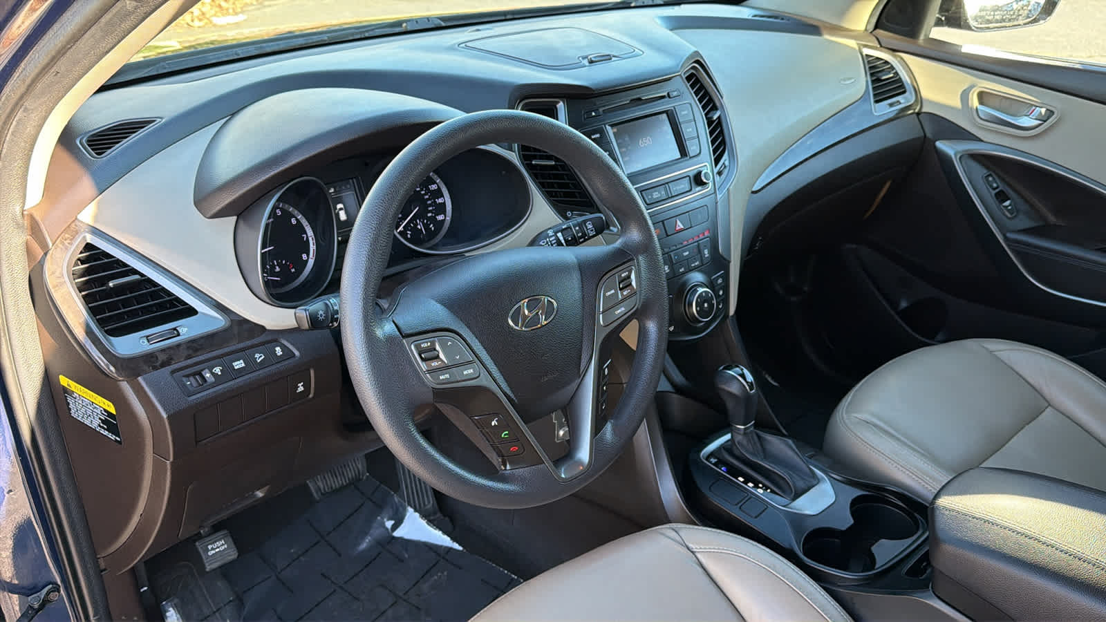 Thumbnail: 2018 Hyundai Santa Fe - 10