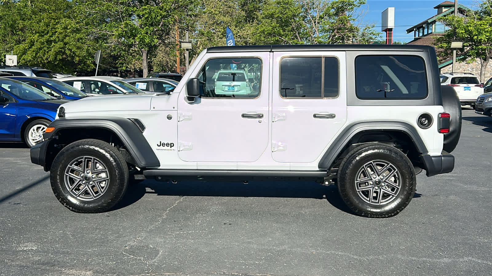 Thumbnail: 2025 Jeep Wrangler - 8