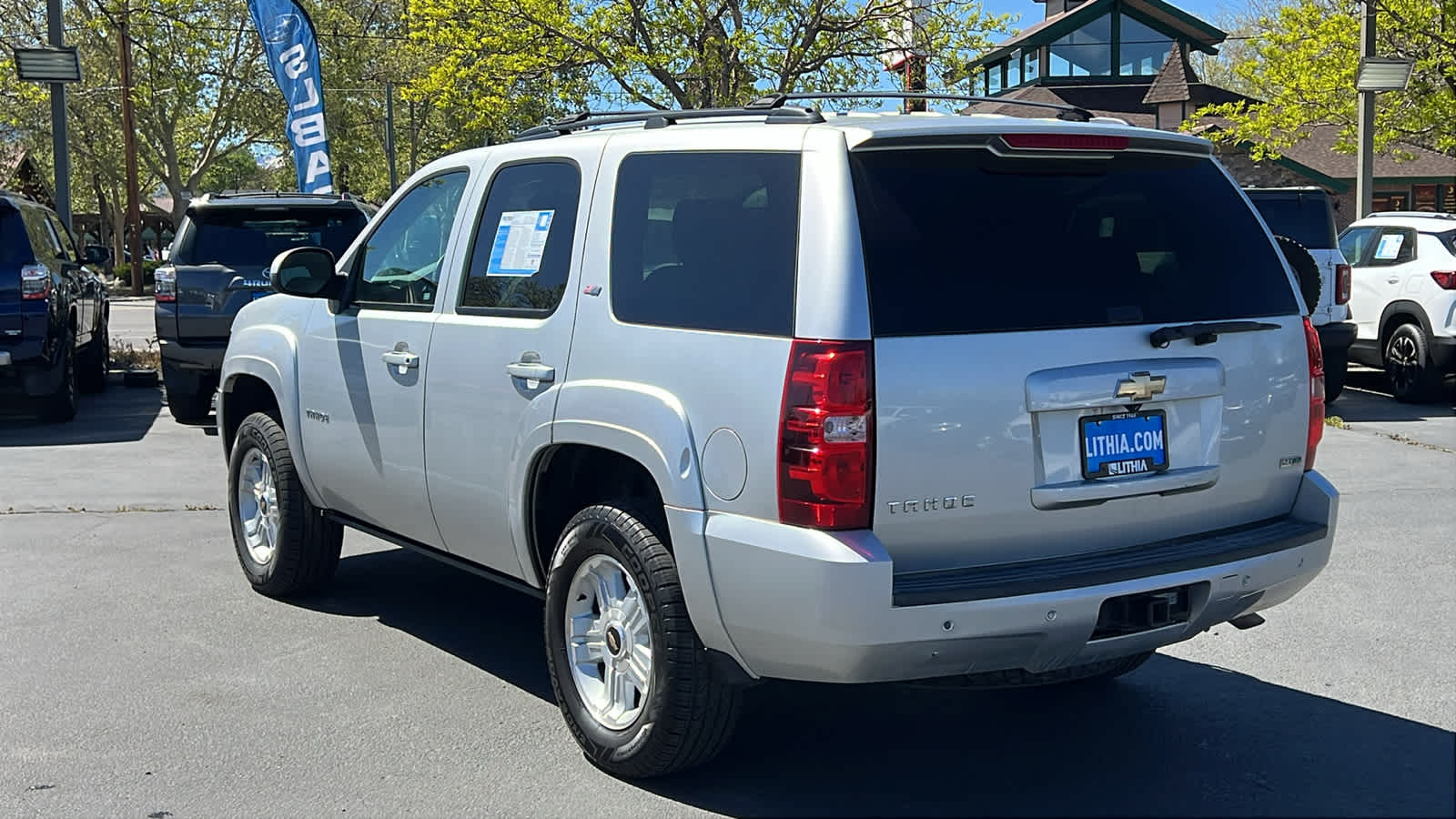 Thumbnail: 2011 Chevrolet Tahoe - 7