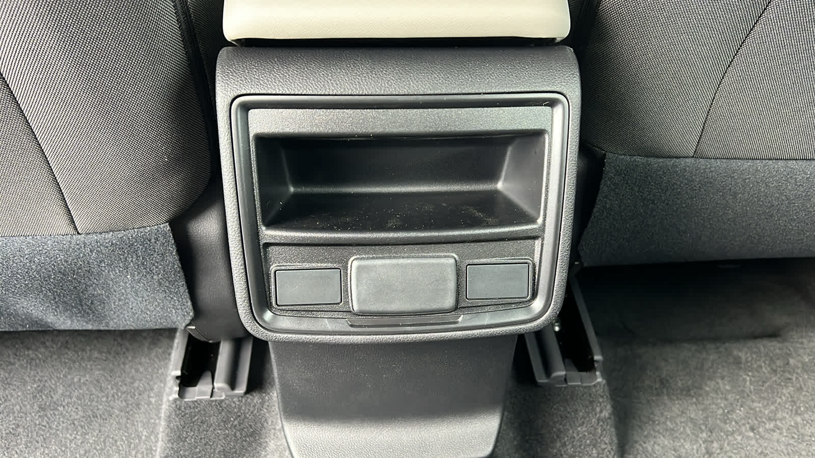 Thumbnail: 2026 Subaru Forester - 25