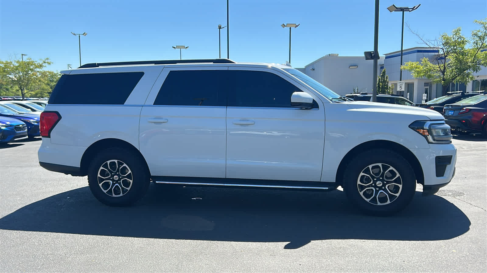 Thumbnail: 2022 Ford Expedition MAX - 4
