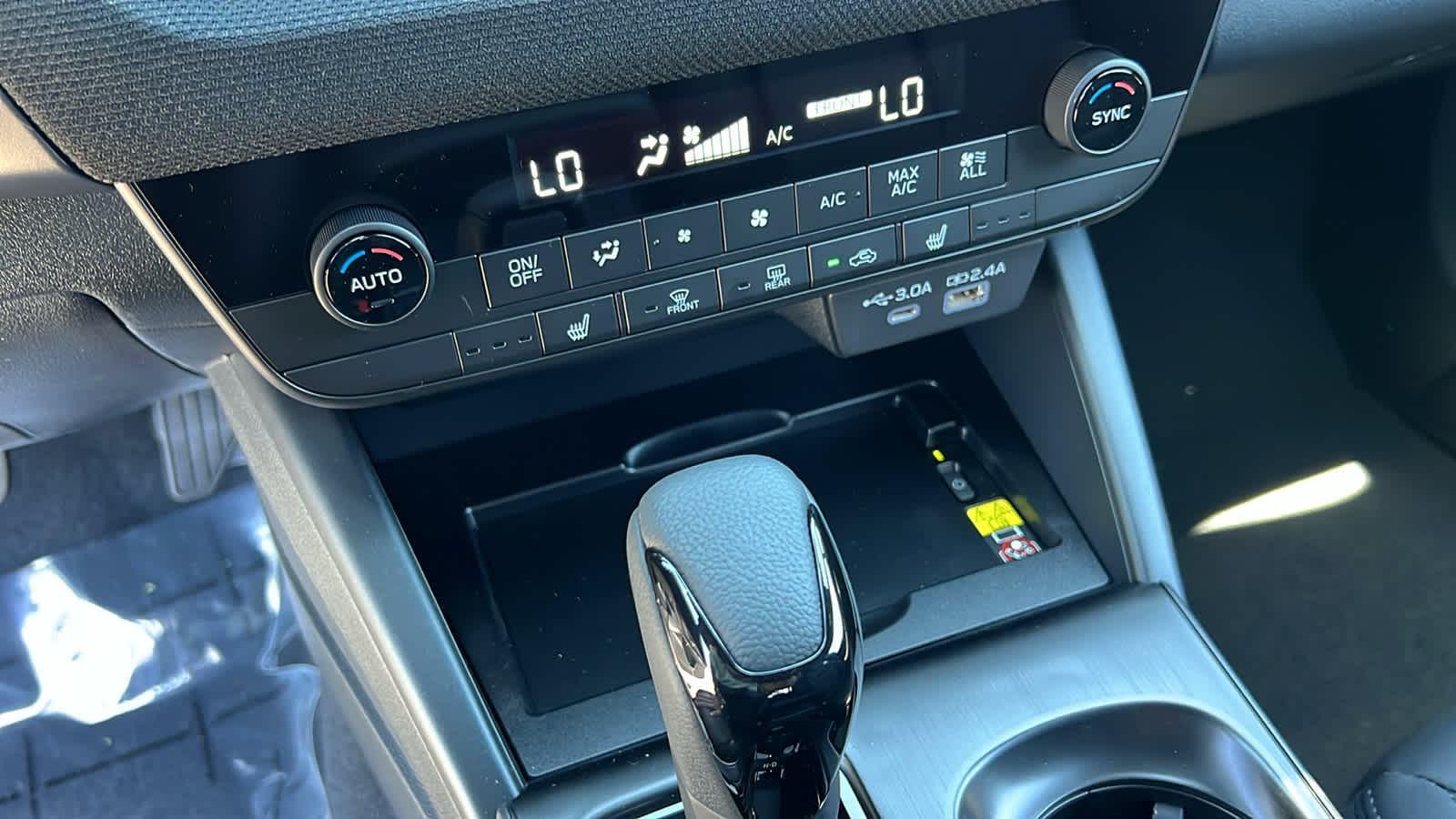 2026 Subaru Outback Premium - Photo 14