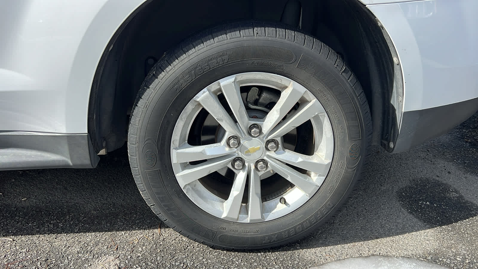 Thumbnail: 2012 Chevrolet Equinox - 16