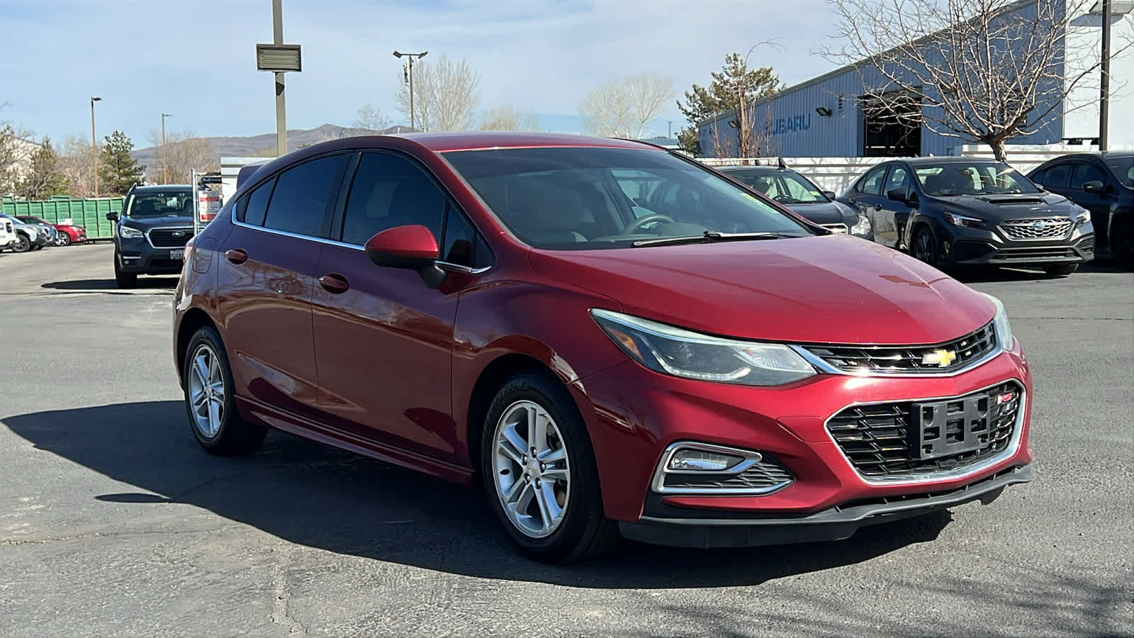 Thumbnail: 2018 Chevrolet Cruze - 3