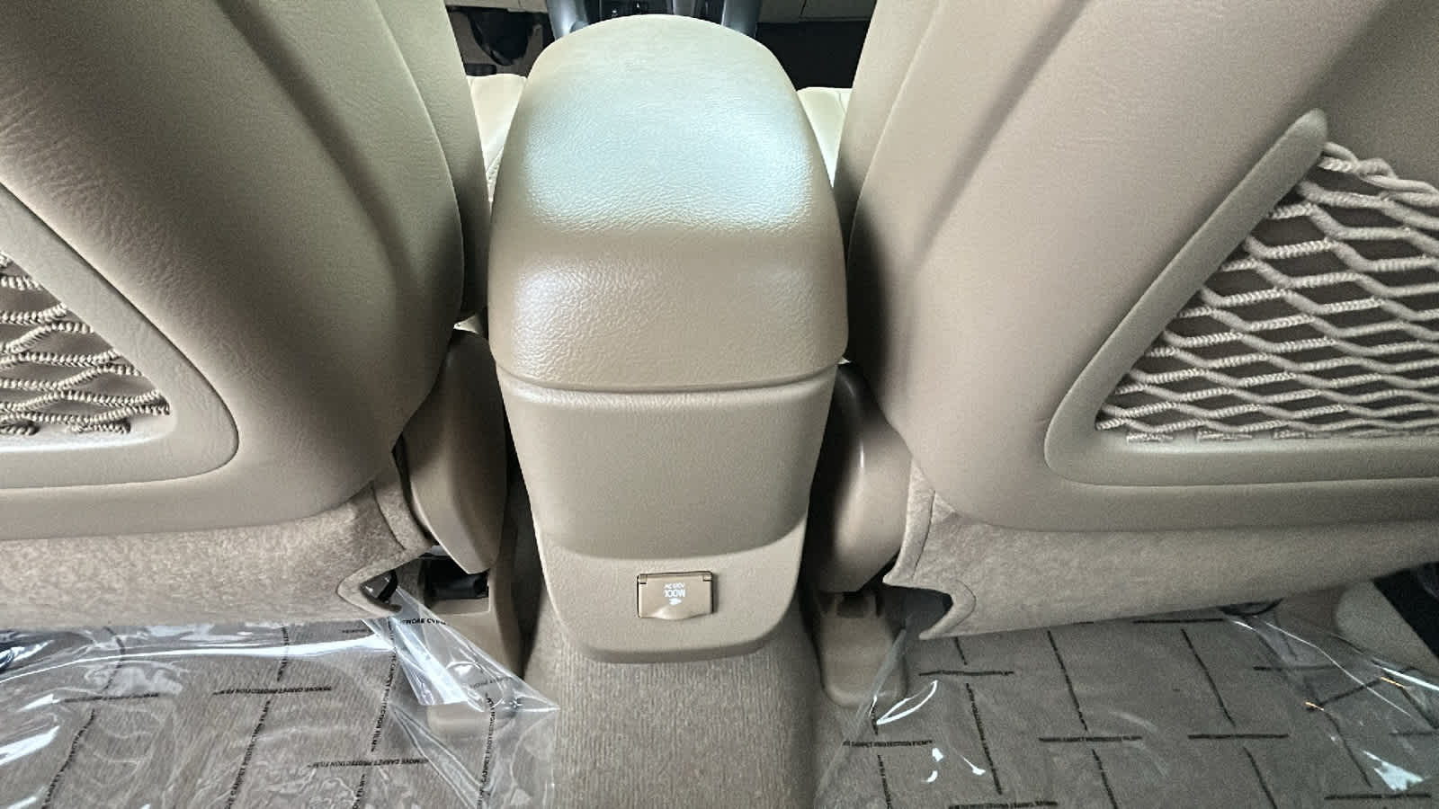 Thumbnail: 2011 Toyota RAV4 - 24