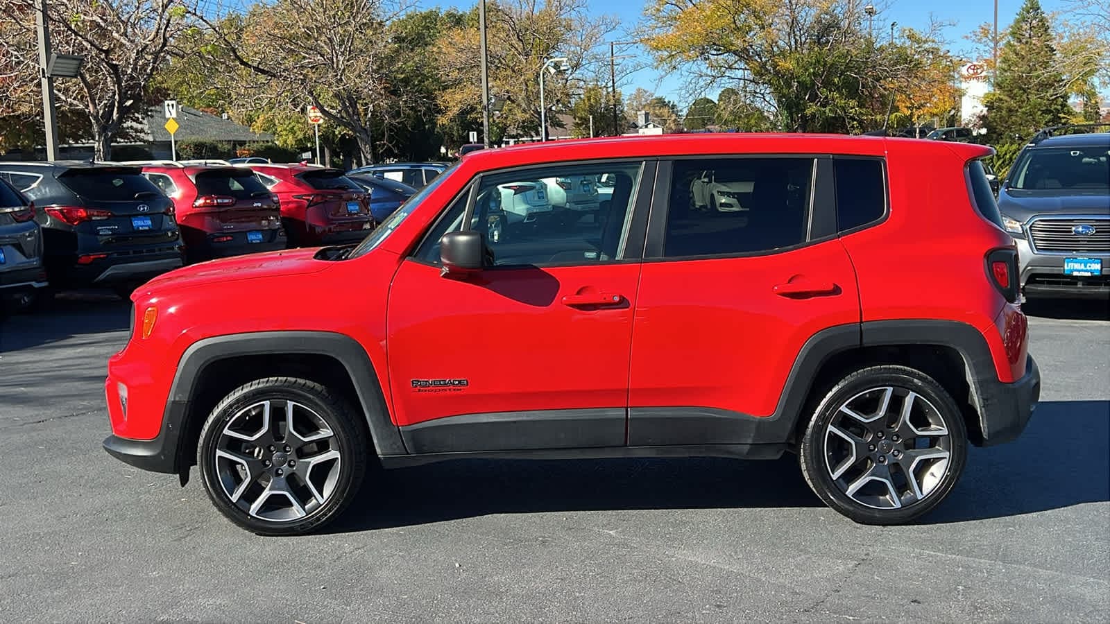 Thumbnail: 2021 Jeep Renegade - 8