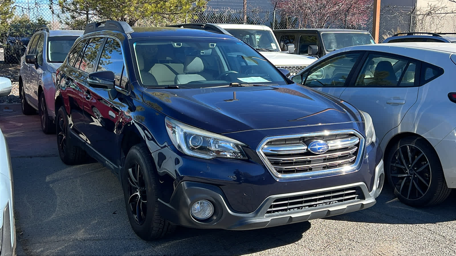 Thumbnail: 2018 Subaru Outback - 3