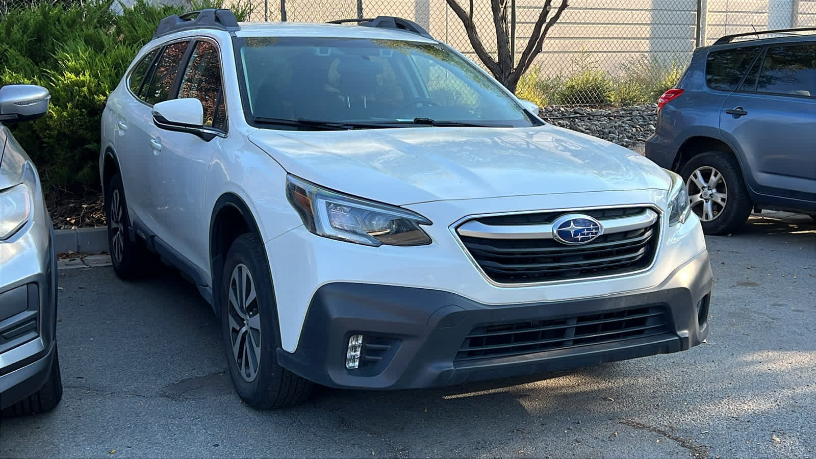 2021 Subaru Outback Premium photo 3