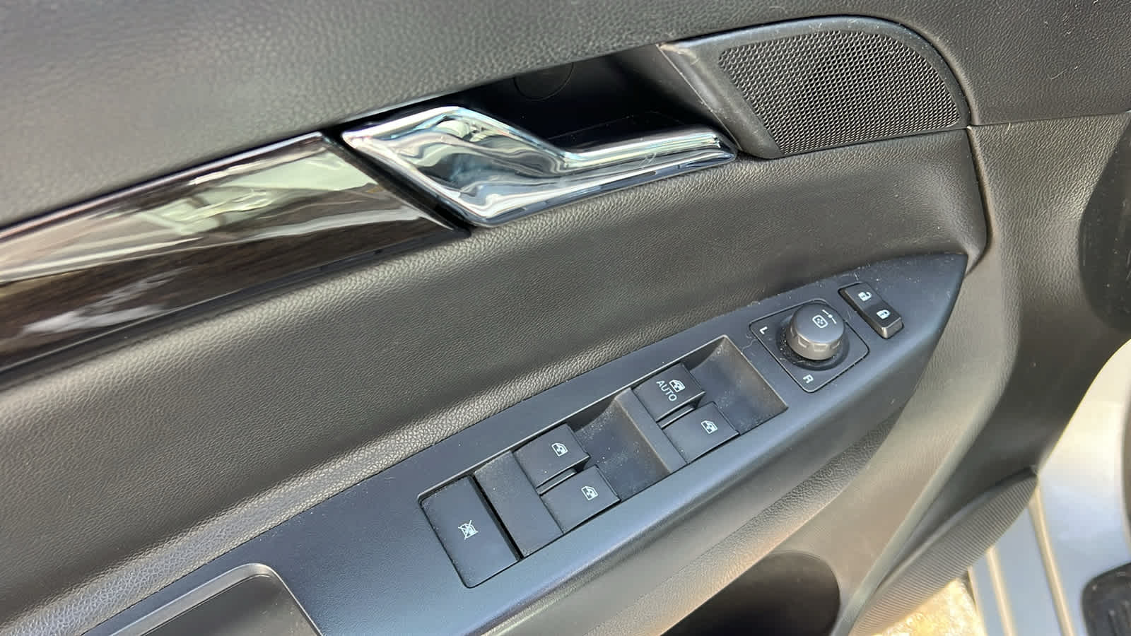 Thumbnail: 2015 Chevrolet Captiva Sport - 15