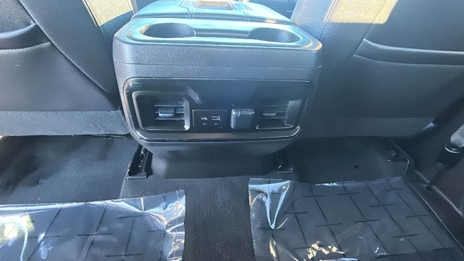 Thumbnail: 2021 Chevrolet Silverado 1500 - 24