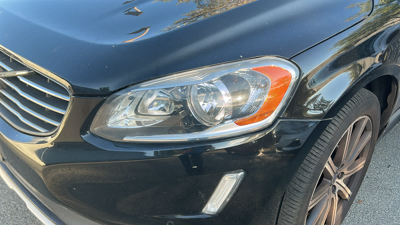 Thumbnail: 2015 Volvo XC60 - 2