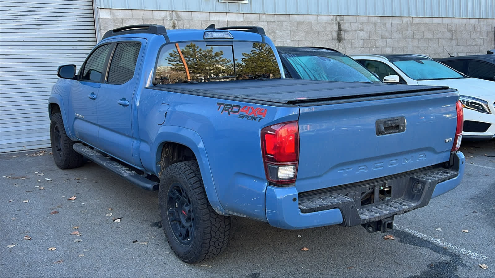 Thumbnail: 2019 Toyota Tacoma - 13