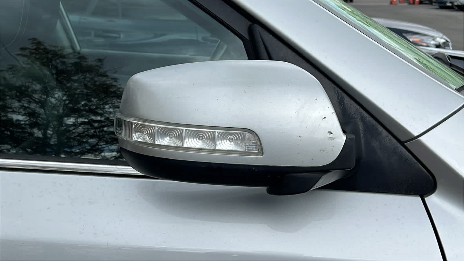 Thumbnail: 2012 Kia Sorento - 6
