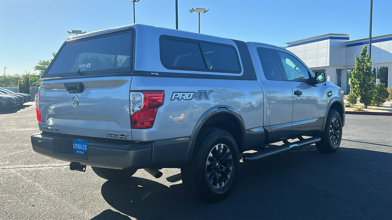 Thumbnail: 2017 Nissan Titan - 5