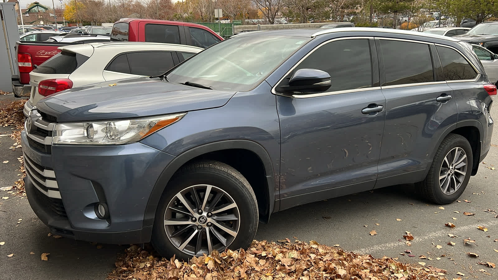 Thumbnail: 2019 Toyota Highlander - 1