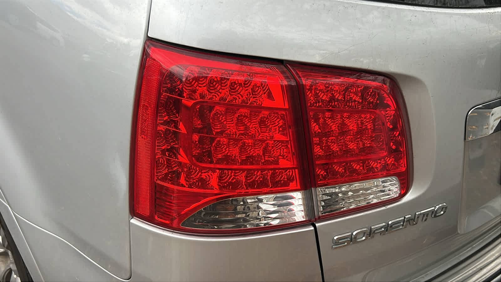 Thumbnail: 2012 Kia Sorento - 14