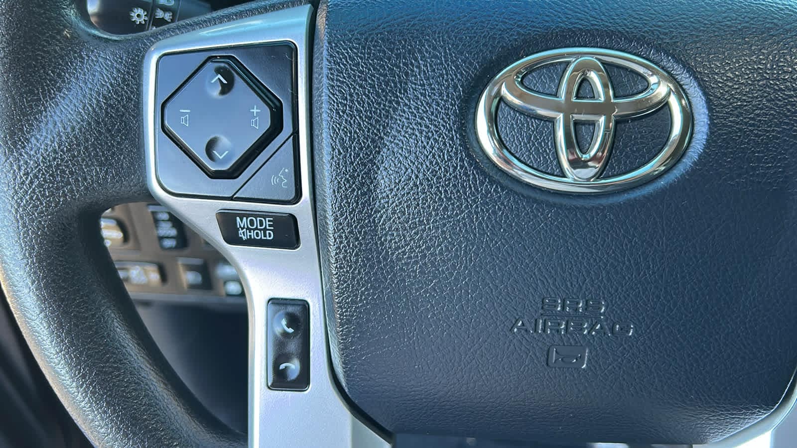 Thumbnail: 2018 Toyota Tundra - 18