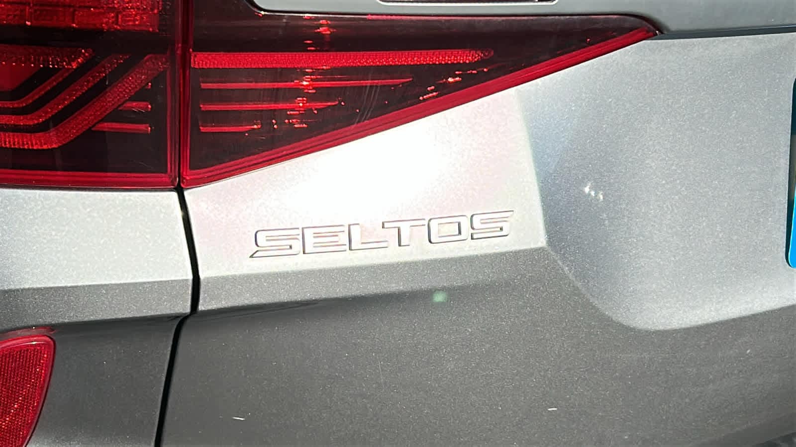 Thumbnail: 2023 Kia Seltos - 28