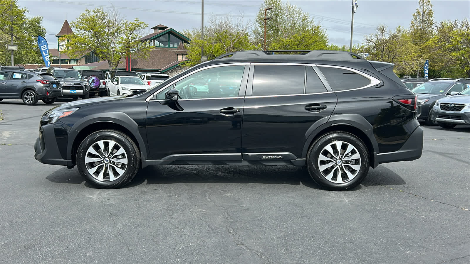 Thumbnail: 2025 Subaru Outback - 9