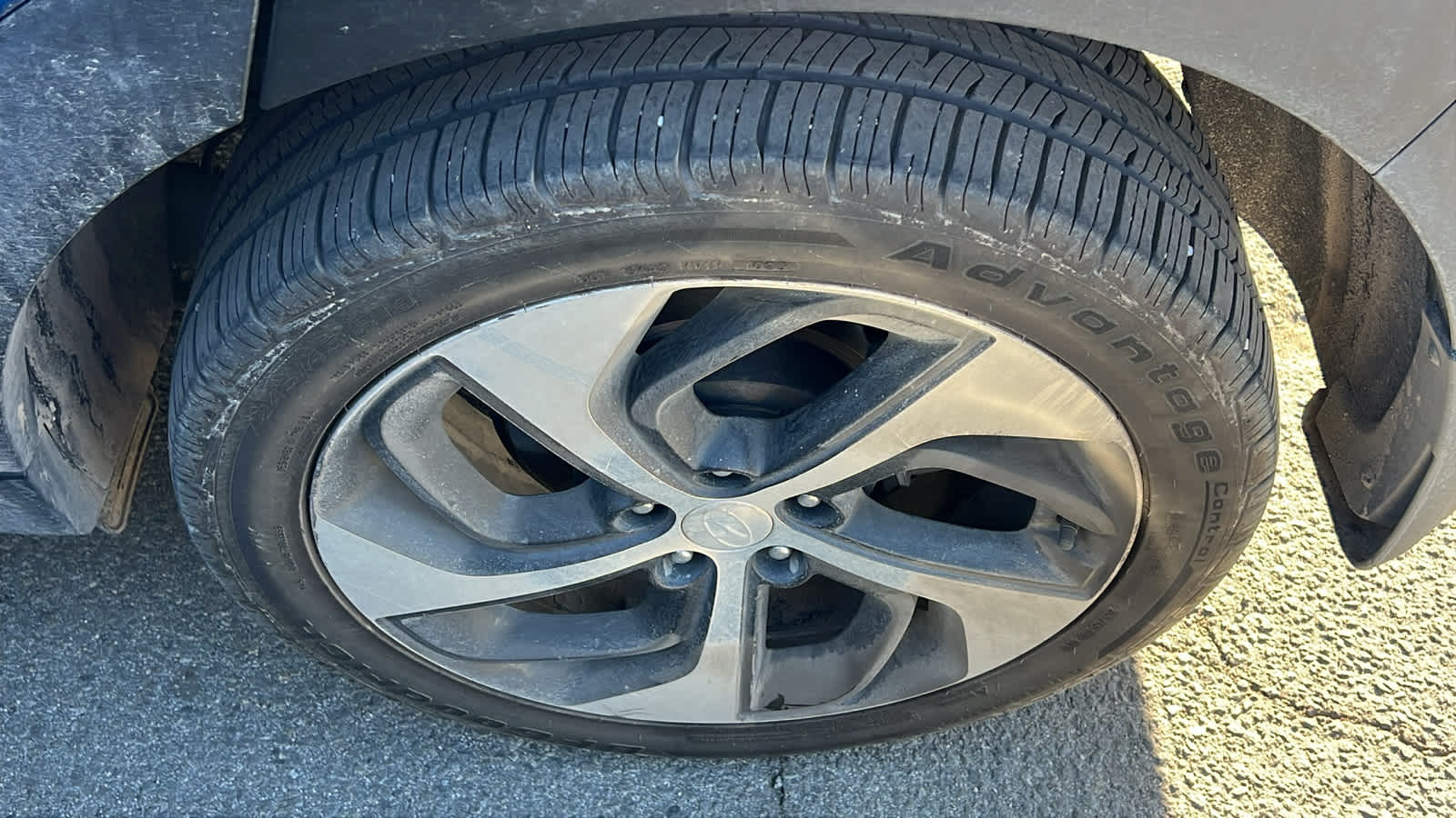 Thumbnail: 2018 Hyundai Tucson - 16