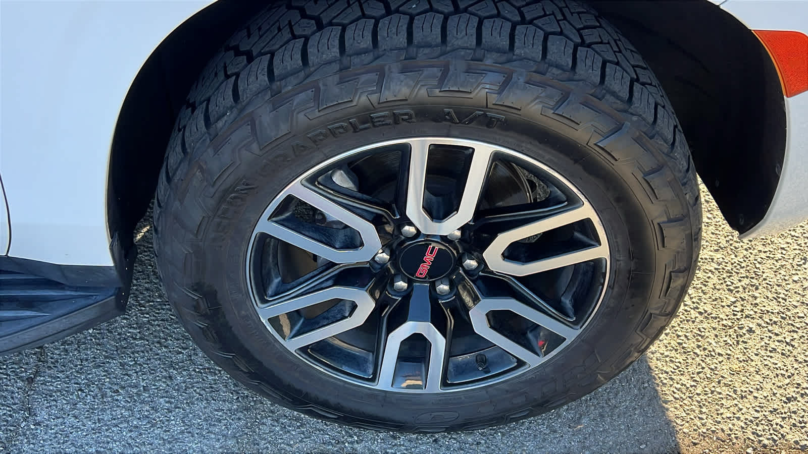 Thumbnail: 2021 GMC Yukon - 5