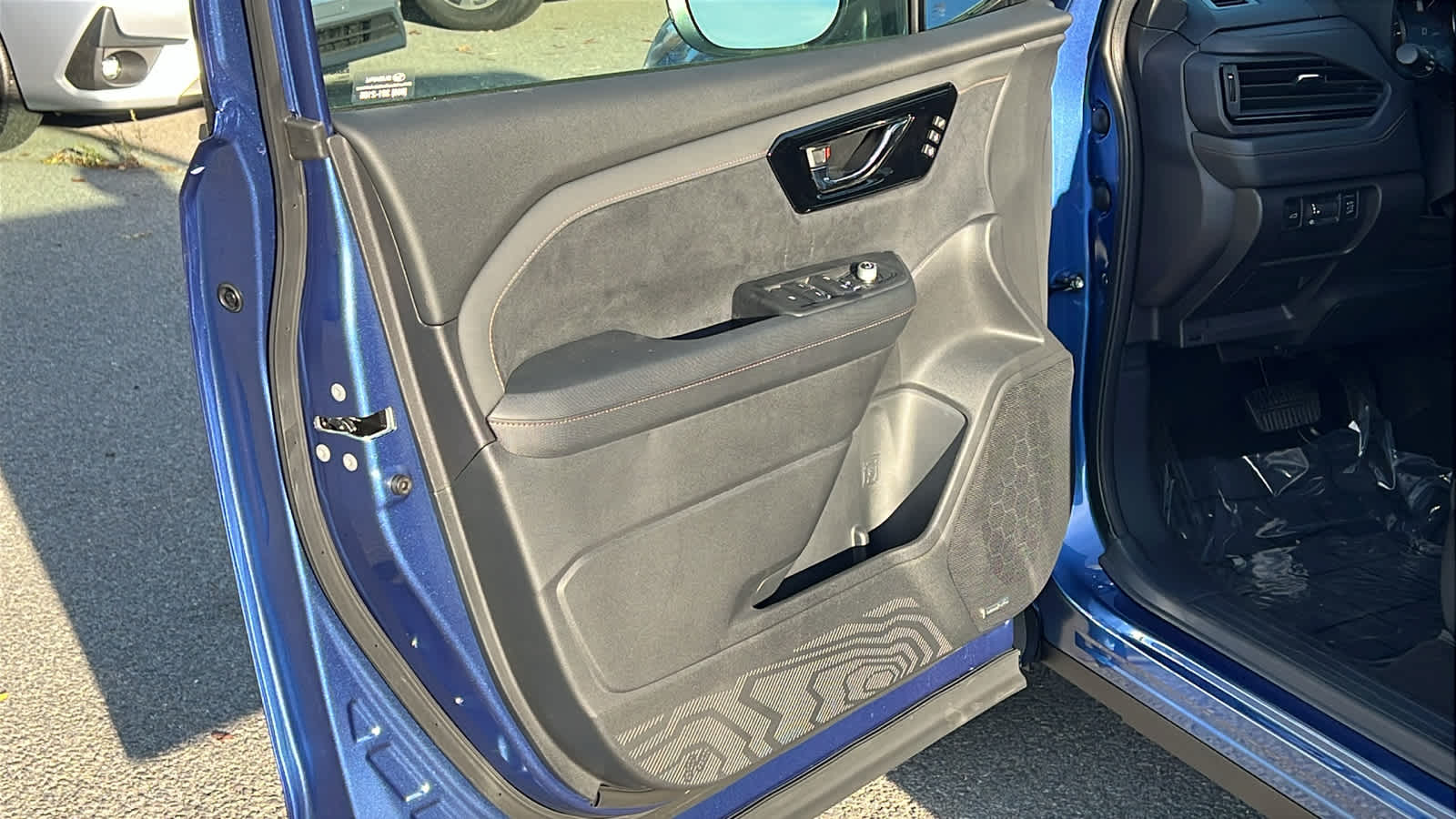 Thumbnail: 2026 Subaru Forester - 22