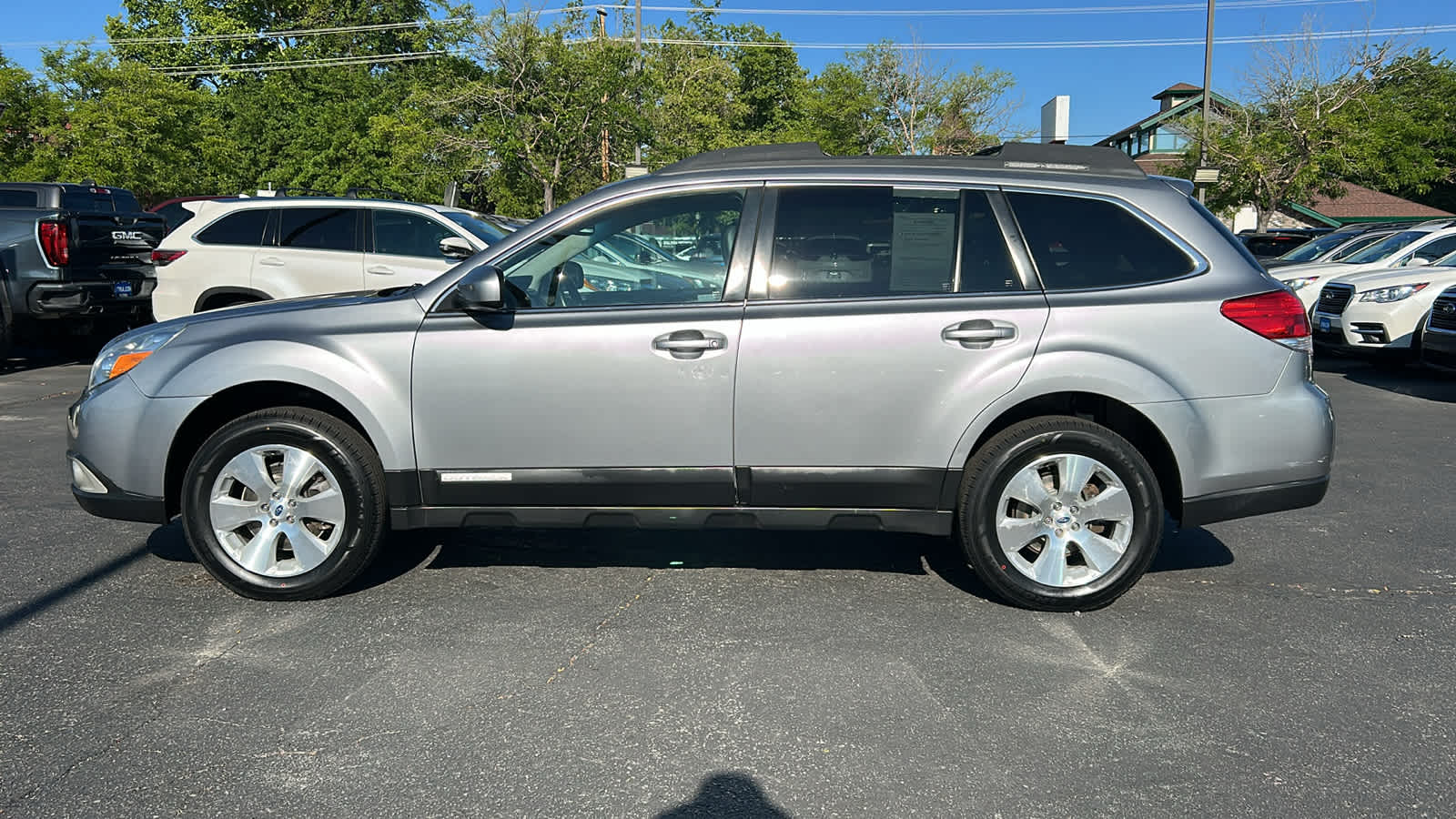 Thumbnail: 2011 Subaru Outback - 9