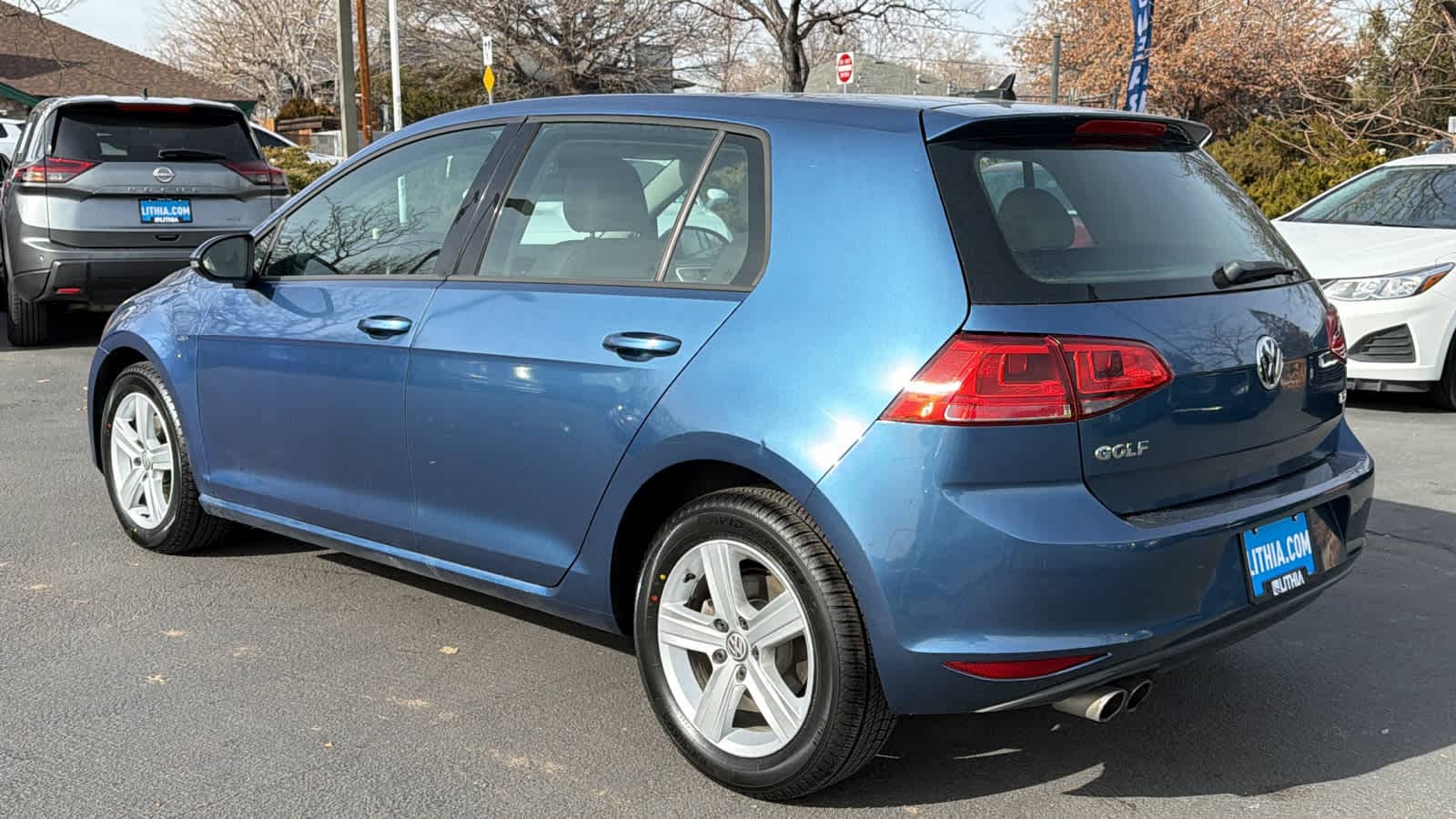 Thumbnail: 2017 Volkswagen Golf - 7