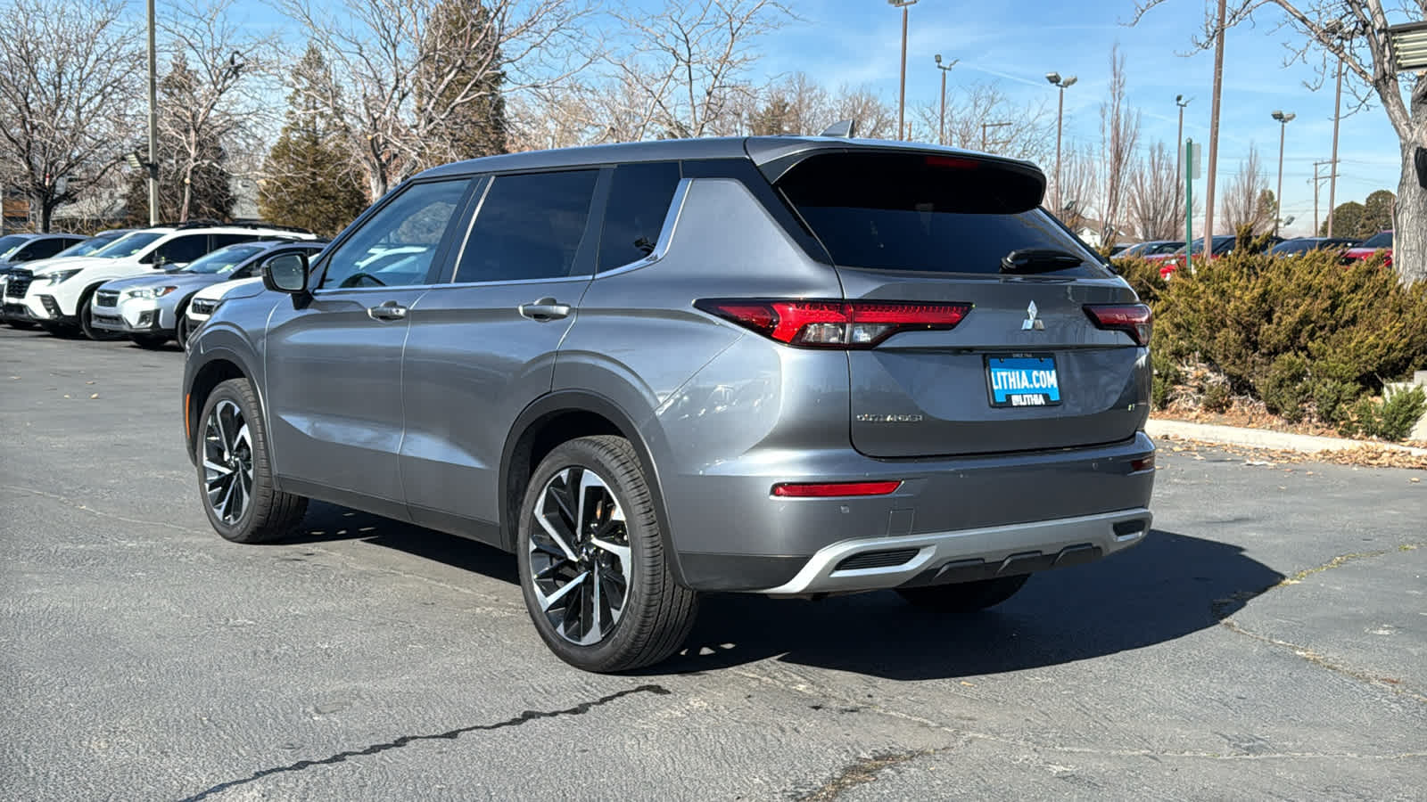 Thumbnail: 2024 Mitsubishi Outlander - 7
