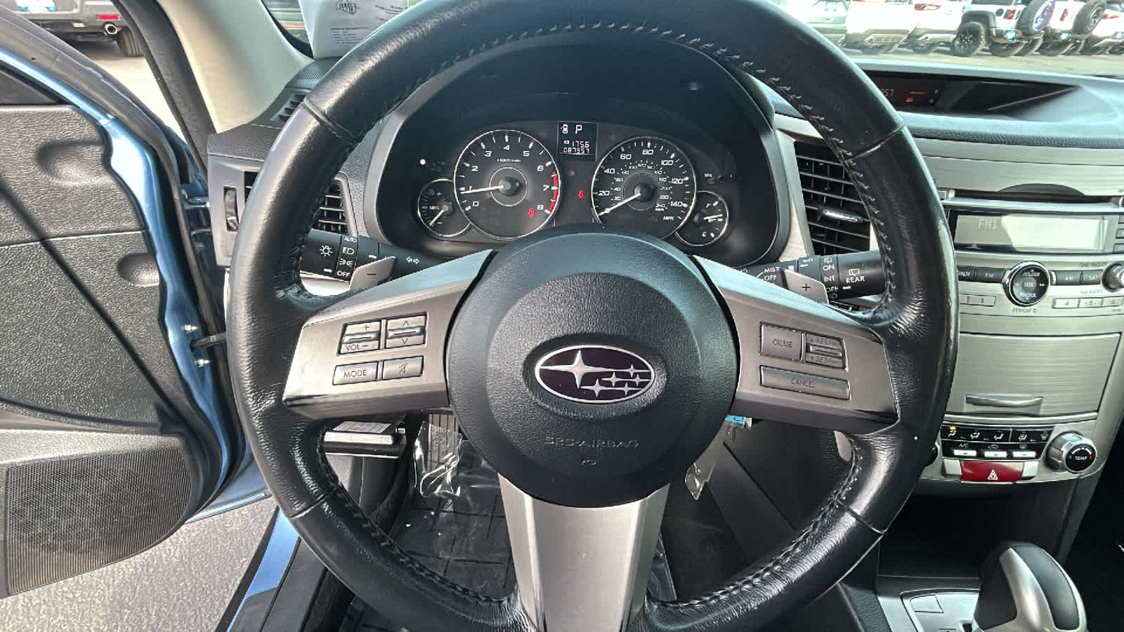 Thumbnail: 2011 Subaru Outback - 18