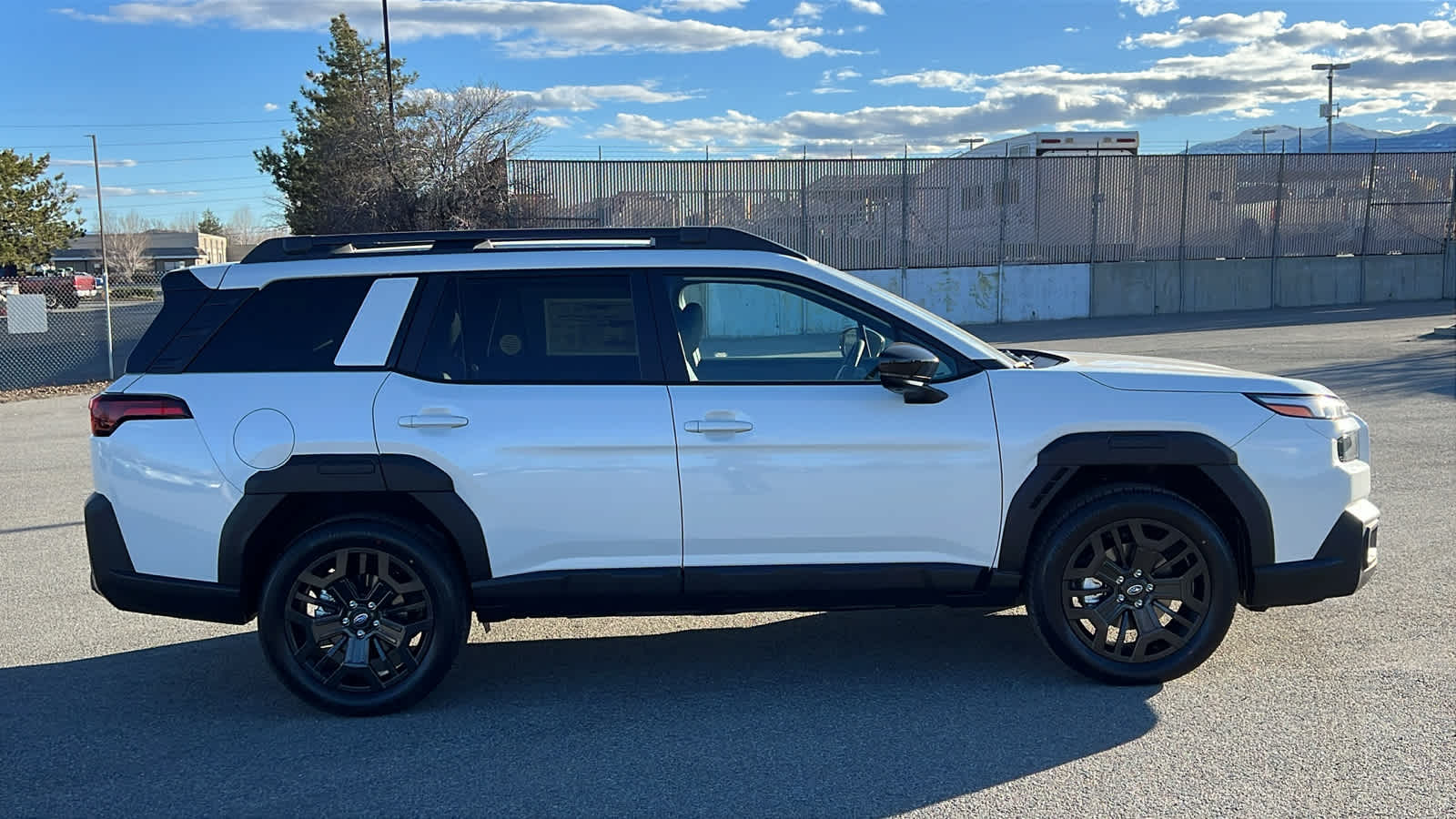 Thumbnail: 2026 Subaru Outback - 4