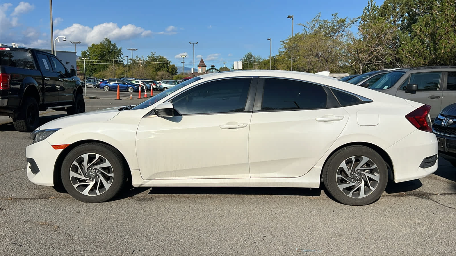 Thumbnail: 2017 Honda Civic - 17