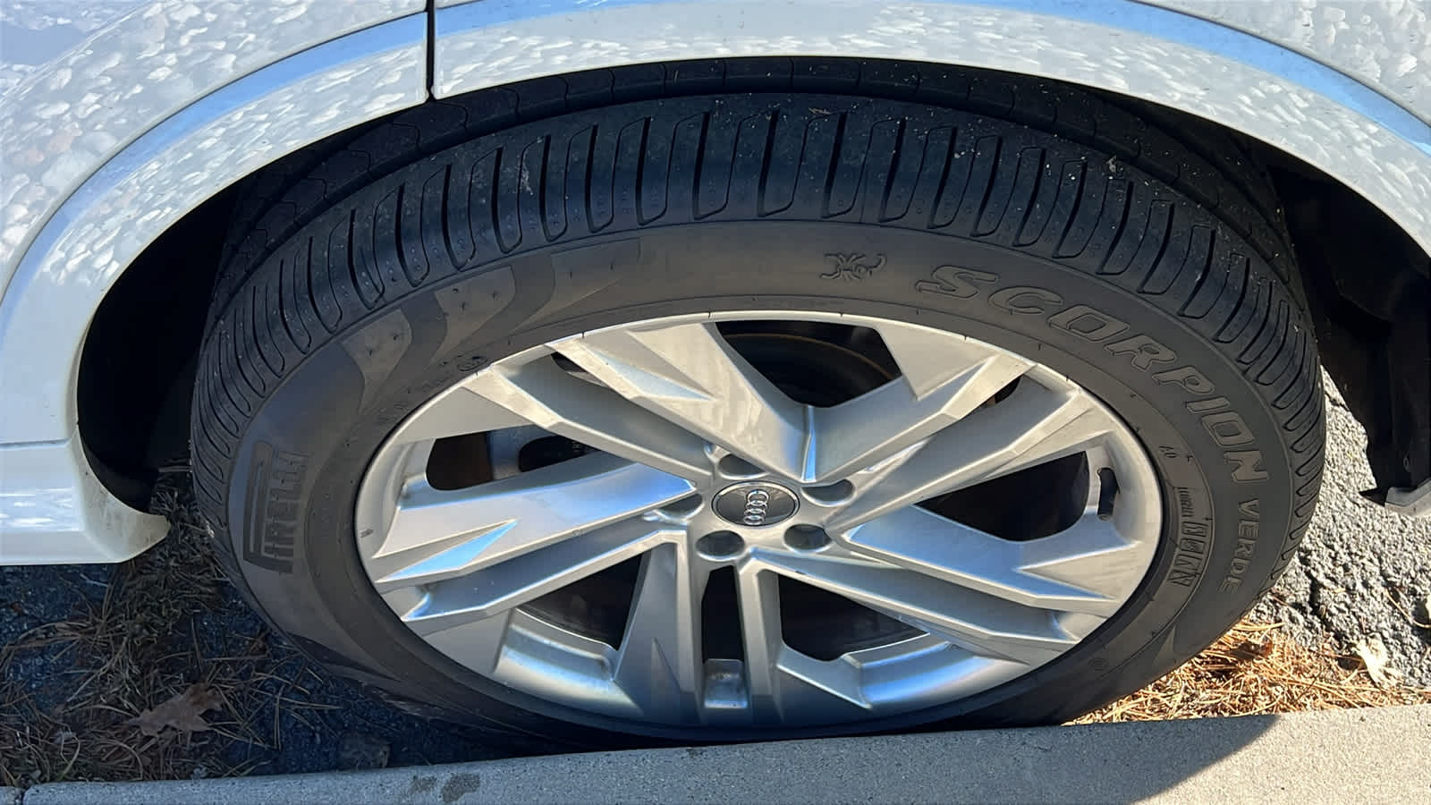 Thumbnail: 2020 Audi Q7 - 17