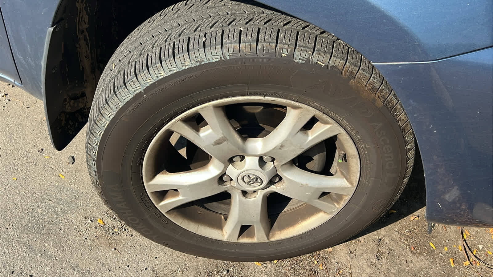 Thumbnail: 2011 Toyota RAV4 - 5