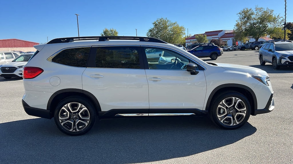 New 2025 Subaru Ascent Limited 7-Passenger SUV