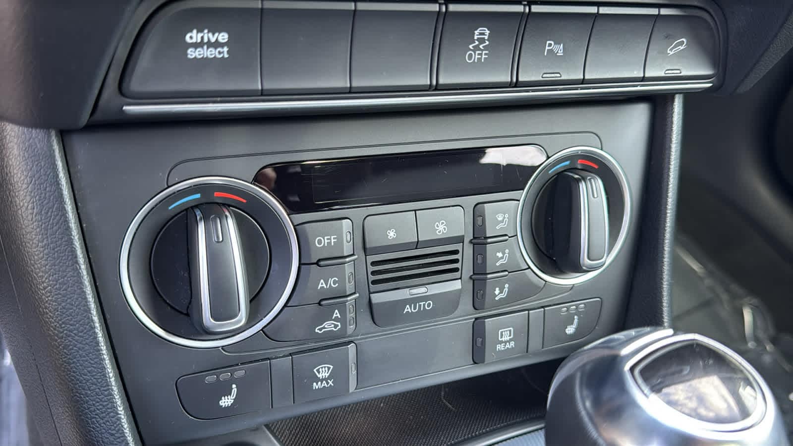 Thumbnail: 2018 Audi Q3 - 14